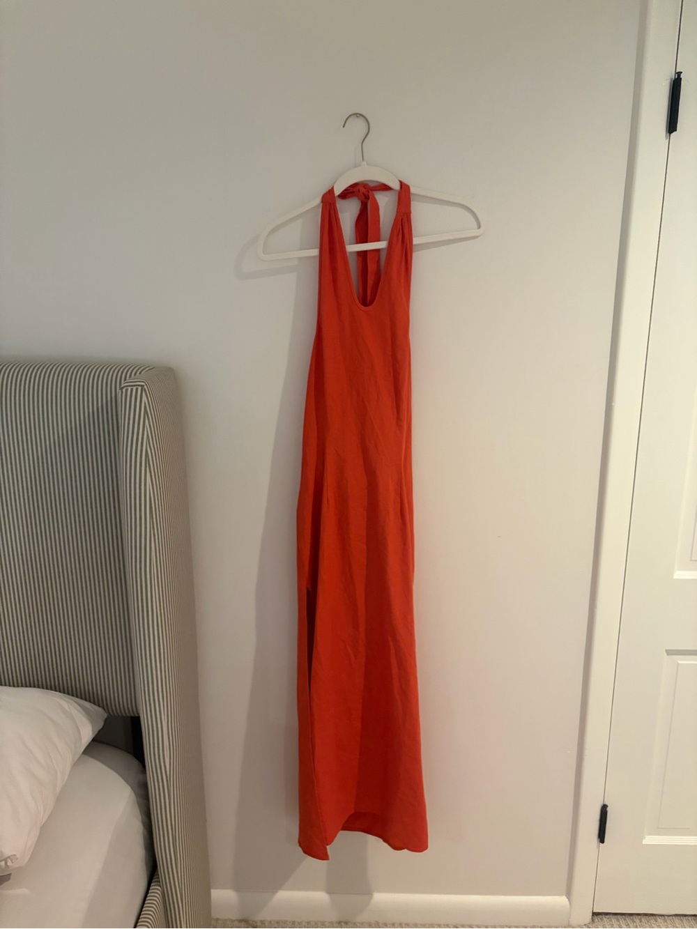 Meshki Halter-Neck Midi Dress - Picture 3 of 6